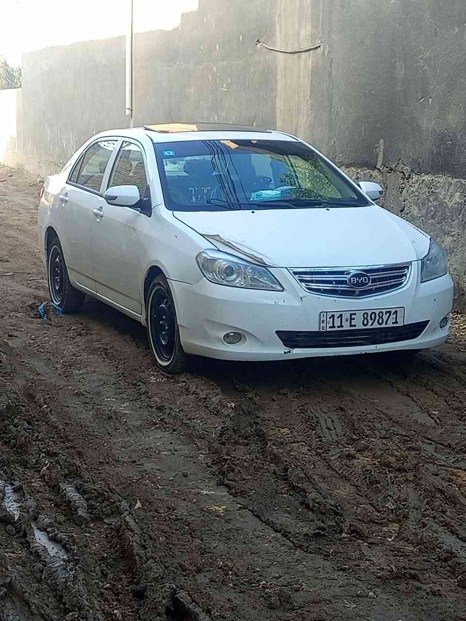 السلام عليكم بي وايدي جي 3 موديل 2013رقم انكليزي  بأسمي  اوتوماتيك مكينة وكير مكفولات حدادية باتري جديد  السيارة بيهة جاملغ مبدل السيارة جاهزة عوزهة فقط فحمات داينمو او داينمو كامل ينزل من السعر ٥٥وبيهة مجال مكاني بابل
*********** السيارة بيهة ملاحظات بيدك تسويهن
