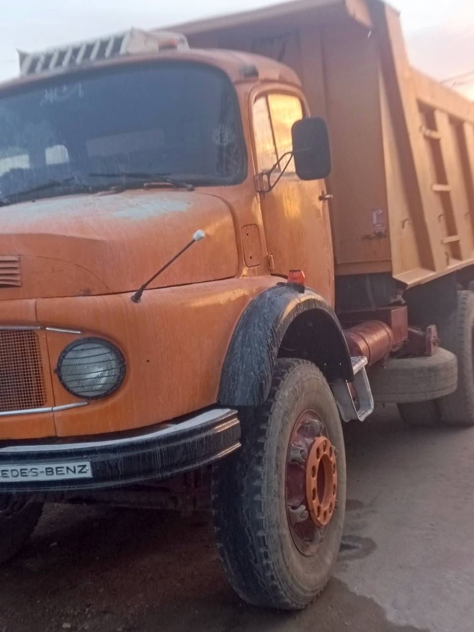 سلام عليكم غجمه البيع موديل 79محدثه81 مجموعه البي 
قماره معمره جديد الاستفسار تصل ***********
