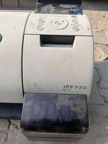 السلام عليكم طابعة للبيع سبب البيع انتقال مقر الشركة السعر جداً مناسب ١٠٠ الف بيع مستعجل مكان الطابعة الكرادة العرصات
***********
