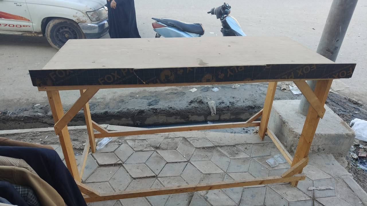 ميز تسكام جديد للبيع 
***********
