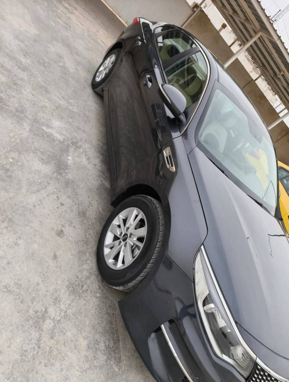 اوبتمه  17 خليجي المكينه ما مفتوحه سياره جاهزه تخم تاير بيه تلث قطع صبغ مكلف بالنشر والسعر 125 والشراي يدك على هذا الرقم  ‏‪***********‬‏
