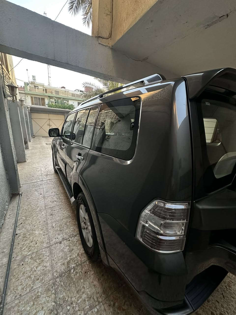 حياكم الله ✨
باجيرو موديل 2018
محرك 3500/4x4
موصفات 
فتحة سقف 
تحكم مقود 
كامرة خلفيه
7 راكب 
3 قطع تبريد 
كشافات اماميه 
وباقي الموصفات المعروفه 
 السيارة حلوه وبدون اي نقص 
*صبغ جاملغ وباب بدون حادث 
مكان السيارة بغداد 
علق يوصلك السعر 👍
رقم صاحب السيارة ***********
للاعلانات ***********

#سيارة #العراق #بغداد #بيع #شراء
