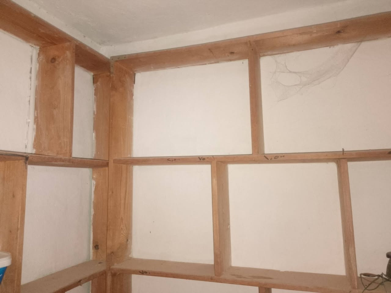 رف محل نضيف عدد 4
الحجم 2×125 عدد 3 
حجم 120×125عدد 1 
السعر 100 وبي مجال 
***********
الخالص هبهب
