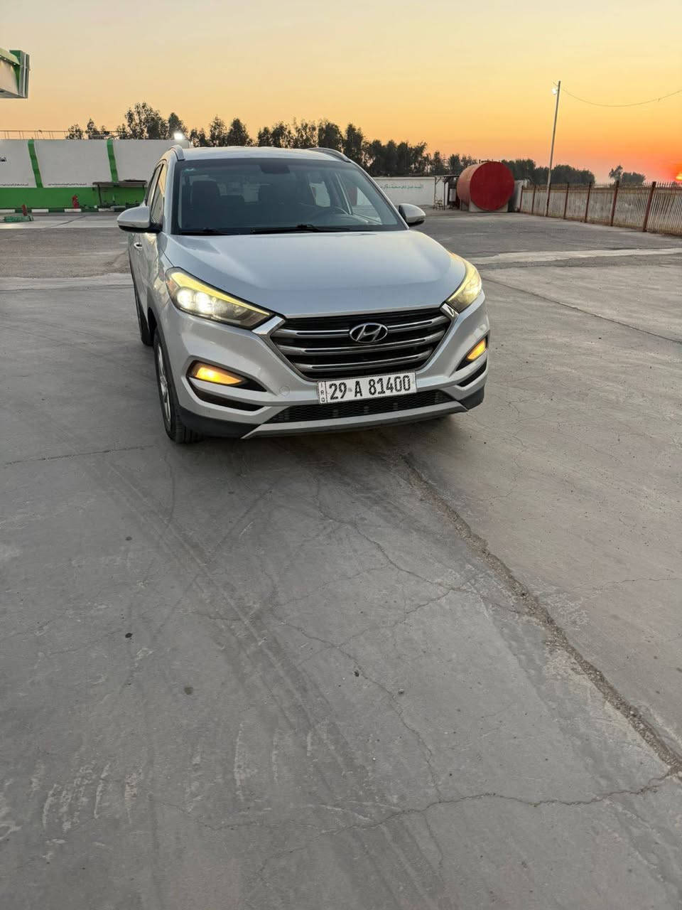 تحية طيبة للبيع توسان موديل 2016 وارد أمريكي رقم واسط دولي بسمنا بيه مكنات اكلير بدون حادث صور شاصي مرفق بالمنشور/ سيارة جاهزة / السعر 129/ مكانه قضاء الصويرة اتصل/ ***********
