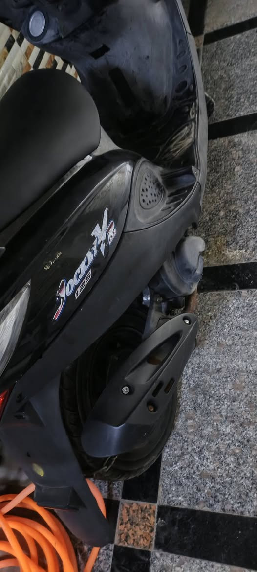 السلام عليكم
كامكو V2 للبيع دراجه مال رمبه قبل فتره نازله 

مكينه خرسه مينسمع صوته لاتنقيص لاتبخير خير من الله  كفرات مختمه بلاديه كهربائيات كله شغاله اشاير هورن سلف كيلو متر طوافه كله شغال  ترايها كلش حلو شلعه معدل تاخذه وين ميعجبك افحص ماشيه 47 بل عافيه عل ياخذه السعر 600 نهايته بلا عمله مكاني بغداد البلديات  ه‍ ***********
