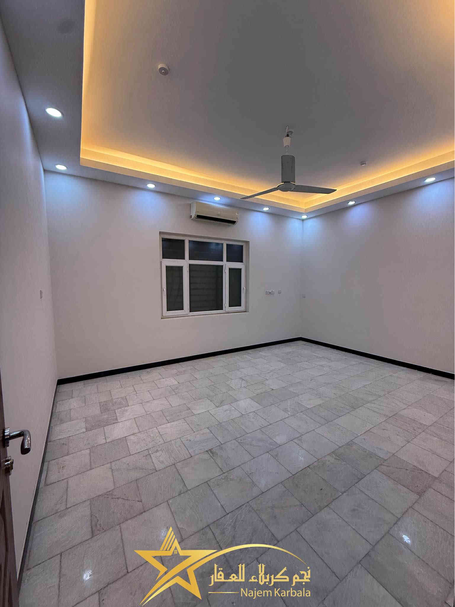 🥳#عرض_حصري_ومناسب_جدا 
🏠#بيت_للبيع_في_حي_التعاون📍(مساحة ٢٠٠متر)#طابوصرف واجهه ١٠متر  #طابقين #بناء_حديث سنة ٢٠٢٠ مسلح 🧱 ✅ داخل  بورسلين مرمر ديكورات نقوش مغربية #عرض_الشارع ٢٠متر تجاري 
#الطابق_الاول: غرف نوم عدد ٢ مطبخ صالة استقبال صحيات عدد ٣ 🔰
#الطابق_الثاني :٣ غرف نوم  صالة صحيات 
#يحتوي_الدار_على مطبخ كاونتر سبالت 
#الموقع:مقابل بانزين خانة الوزني المكمل لشارع سيد الاسعار  فرع مطعم النافورة📍تبعد عن الامام الحسين (ع) ٣كم 📍 السعر ٦١٠ مليون 💵
طابوصرف يبعد عن الامام (ع) ١٠دقائق 
➖➖➖➖➖➖➖➖➖➖➖➖➖➖
📲للاستفسار مراسلتا على صفحتنا الخاصة📩
‏https://m.facebook.com/najmkarbala92/
‏‎او الاتصال بالارقام التالية
 ☎️***********
 ☎️***********
اوزيارتنا في مكتب نجم كربلاء للعقار/الاسكان
مقابل معرض اثاث قصر الفخامة قرب جسرسيف سعد‬
🏘عندك اي عقار حاب تعرضة للبيع 
‏👀🔍ادور على عقار للشراء
‏🎊صارت سهلة كل ما عليك بس ادخل ال صفحتنة على رسائل الصفحة او الاتصال بالرقم الموجود🎊
🏝املين ان تجدو كل ما يناسبكم🏝
#نجم_كربلاء_للعقار📌 كربلاء
