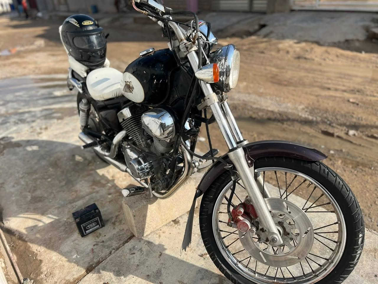 السلام عليكم دراجه هوندا هارلي فيراكو ربع الدراجه نضيفه مكينه مجفته علا ايدي غراض اصليه مكينه ناعمه بس حاطيلهه كابريته مال ستوته شغاله الدراجه يردلهه ترتيبات بصيطه تايرات جدد كهربائيات كلهه شغاله السعر650 مكاني سامراء التصال ***********
