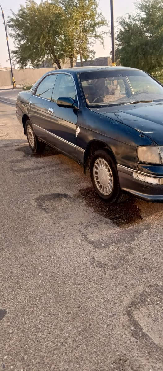السلام عليكم سيارة بطة فصل للبيع 1994 رقم بابل مشروع وطني تحويل اب اي وقت مكفولة كص ونقل وضربة قوية كير ومكينة كارتون ثنين ونص حدادة طخم تاير جديد كهربائيات كلها شغالة السعر 33 وبيها مجال مكان السيارة البصرة سفوان رقم صاحب السيارة ***********
