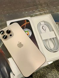 16 برو ماكس Dessert titanium  256   بطارية 100 داخل الضمان مشحون 172 م...