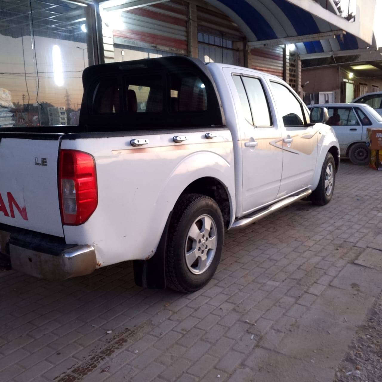 سلام عليكم نيڤاره 2009 مكفوله ماعده طخه ب الباب الخلفي سياره نضيفه وحلوه تخم تاير جديد.ر قم بغداد مكان السياره كربلاء السعر اتصل ***********
