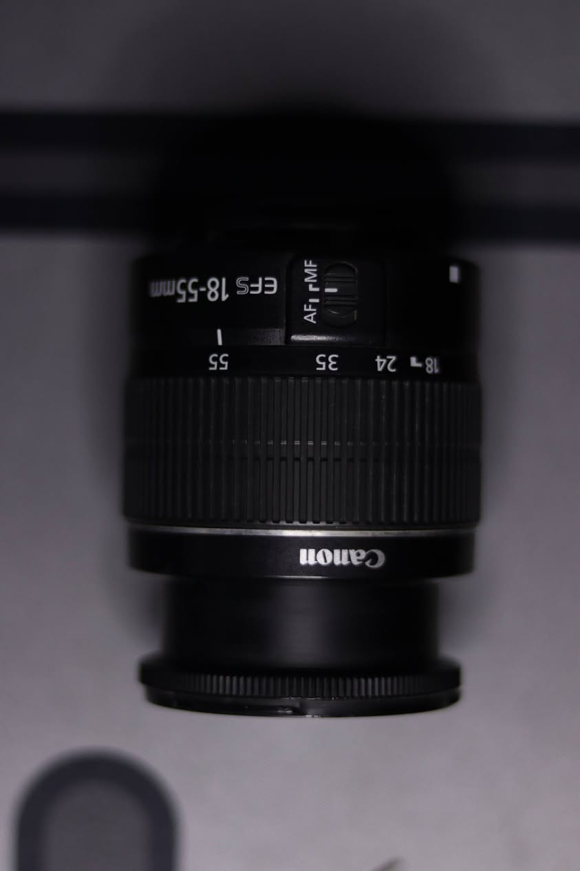 للبيع عدسة Canon 18-55mm
🔹 للبيع عدسة Canon 18-55mm
🔹 فتحة عدسة 3.5–5.6
🔹 نظيفة وتشتغل تمام، مناسبة للمبتدئين
🔹 تصوير صور + فيديو
💰 السعر: 90 ألف دينار عراقي
📍 المكان: — ذي قار 
📞 التواصل: خاص / واتساب : ***********
