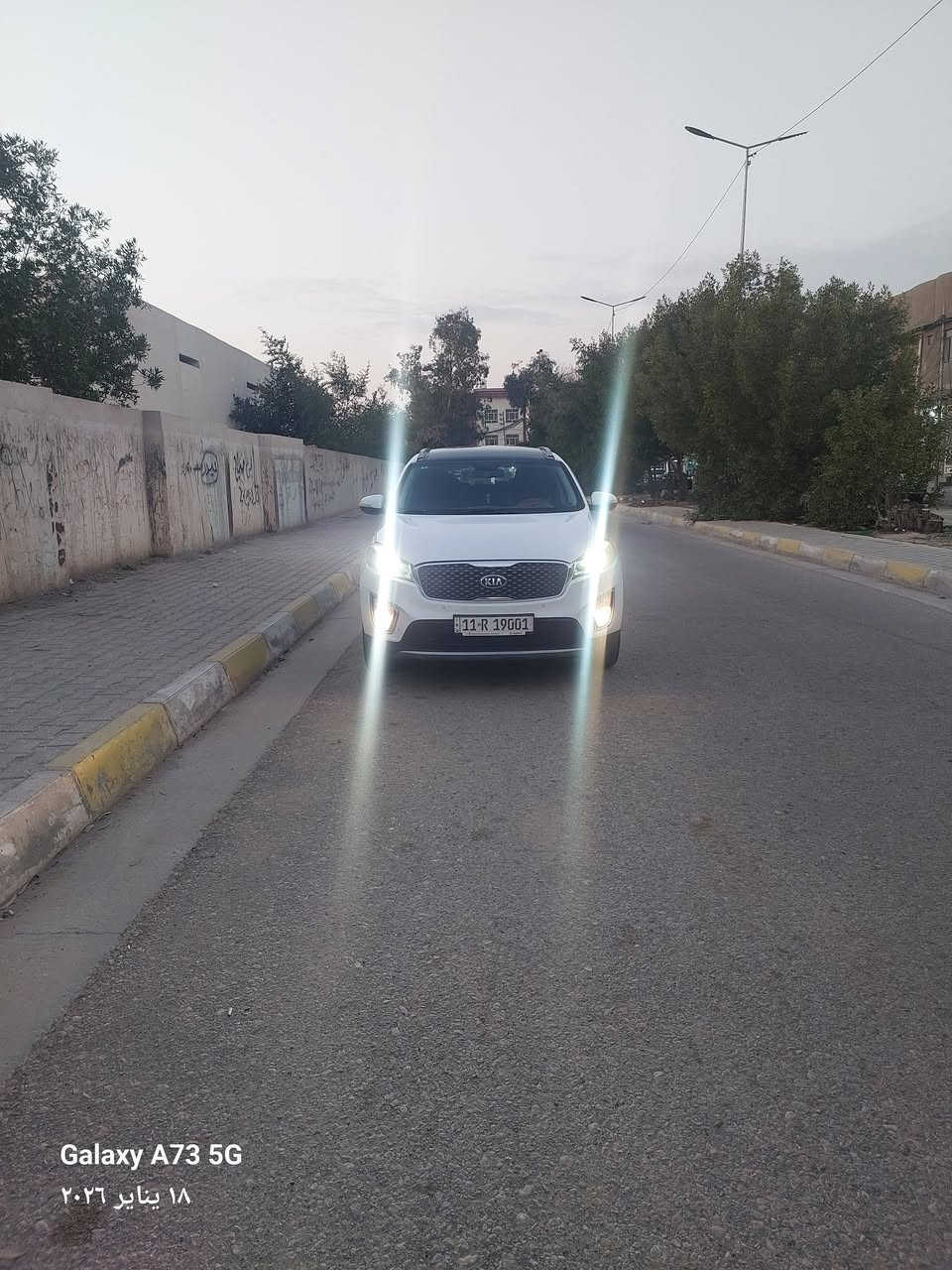 السلام عليكم سورنتو 2016 شكل الجديد  خليجي(كويتي) يعني أعلى موصفات بلسورنتو رقم بغداد يالجديد سنويه وهزة وفحص كله جديد رقم شبه مميز بسمي مكفولة كفالة عامة من صبغ وضربة وتبديل عدا بارد بسيط اربع اصابع بلجاملغ الأمامي جهة السائق شرط والباقي مكفول سيارة جديدة جدا مال جناي وجاهزة من كلشي مكينة كير حدادية تبريد كهربائيات تبريد تدفئة كله كفالة شرط فول الفول موصفات بصمة تشغيل بصمة أبواب اداة ترحيب بنراما لد نهاري أنظمة قيادة حساسات أمامي وخلفي شاشة كبيرة كامرة دوارة بلادي مري شفط مع تفتيح وتقفيل ٣ قطع تبريد 6 سلندر 7 راكب لايت عدسة اشاير بلمري تحكمات استيرن ويل كب كروم كشنات جلد داخل قرميدي كشنات تدفئة وتبريد فورويل بك لايت لد كشنات عدد 2 كهرباء تبريد لمس وبعد بيها موصفات ماشية 148 كم حقيقي شرط ملاحظة مكينة والكير مامفتوحات علا وضع الشركة شرط السعر 210 وبيه مجال للشراي الرقم ***********/***********
