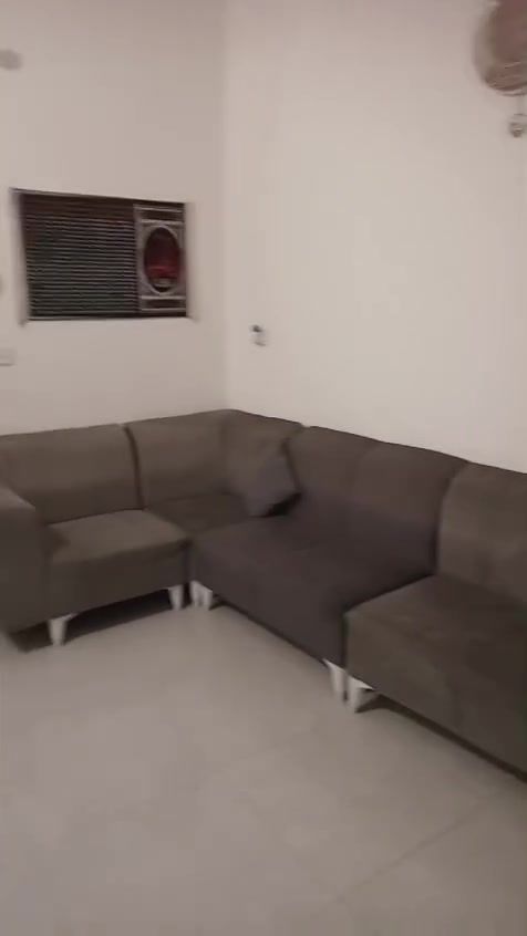 بيت للبيع مساحه ٩٠ متر زراعي تجاوز شارع كناري ***********
