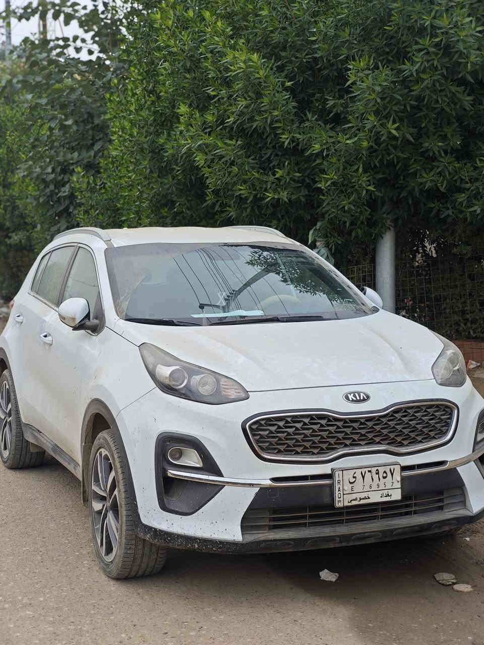 كيا سبورتج
كيا سبورتج 

موديل 2021 خليجي

رقم بغداد 

لون ابيض

 مكينه 2000  

مريات شفط 

كشنات جلد + كهرباء  

تحكم ستيرن فول مع تحكم بلوتوث

قطعتين تبريد امامي خلفي 

حساس امامي

حساس خلفي

شاشة اعطال

شاشه كبيره لمس 

كاميرا خلفية 

ماشيه 23  

السياره نظيفه جدا جدا واستعمال قليل مال بيت وخير من الله السياره 

سعرها 215 وبيها مجال بسيط 

العنوان الناصرية 

***********
