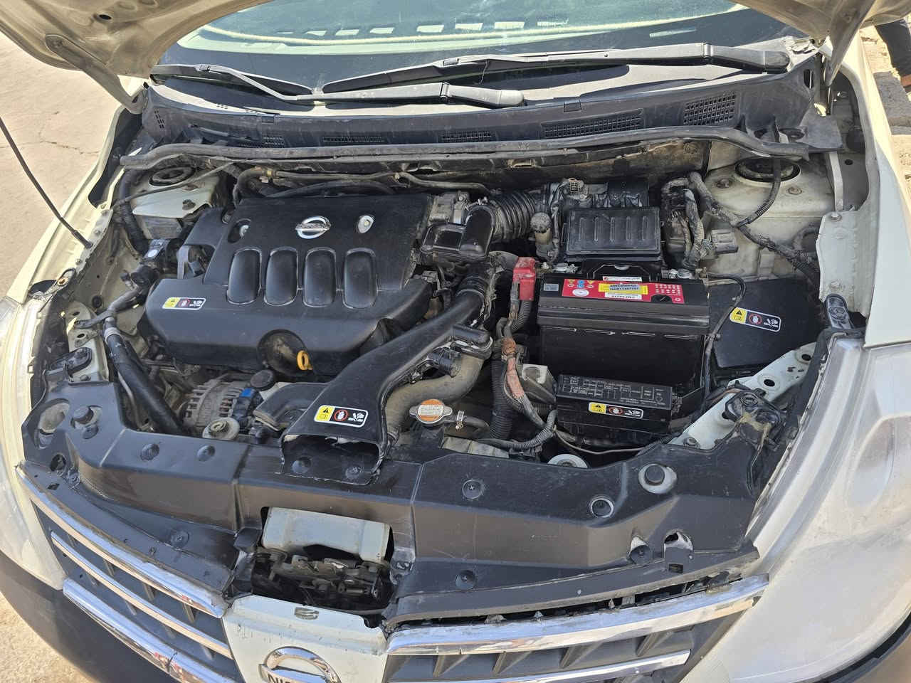 السلام عليكم 
نيسان تيدا 2009 خليجي 
محرك 2000 
داخل بيج
 رقم بغداد انكليزي جديد
 والسيارة مثل ما موضحة بالصور 
 العنوان بغداد اليوسفيه ناحية الرشيد
 الرقم ***********
***********
 والسيارة بأسمي البيع شرط التحويل

السعر ٨٣ وبيها مجال بسيط بالعافية على اللي ياخذه
