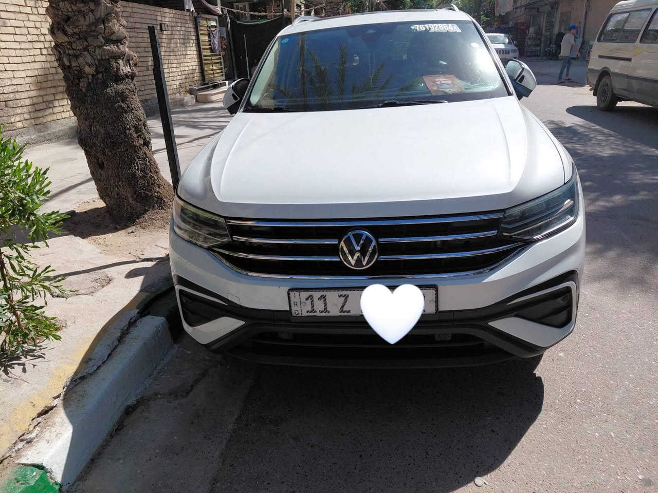 السلام عليكم ورحمة وبركاته
فولكس واكن تيغوان  TIGUAN
2023 وارد أمريكي
بدون حادث كلين تايتل 
7راكب
لوم ابيض رقم بغداد 
السيارة مال بيت 

مواصفات سقف بانورامي
الكاميرا الخلفية كاميرا 360
التحكم على المنحدرات فتحة السقف تدفئة المقاعد
مستشعر وقوف شاشة مثبت السرعة
بصمة ه وىادة هوائية
نظام المفتام الذكي المصابيح الأمامية ليد
مصابيم زينون الأمامية كشافات ضباب
رادار AWD
السعر 210      الرقم (*********** )
