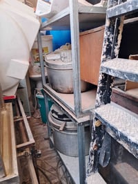 عراضه مطعم كامل من شواي دجاج وانت نازل اللبيع نبيع كامل شلع 0785899818...