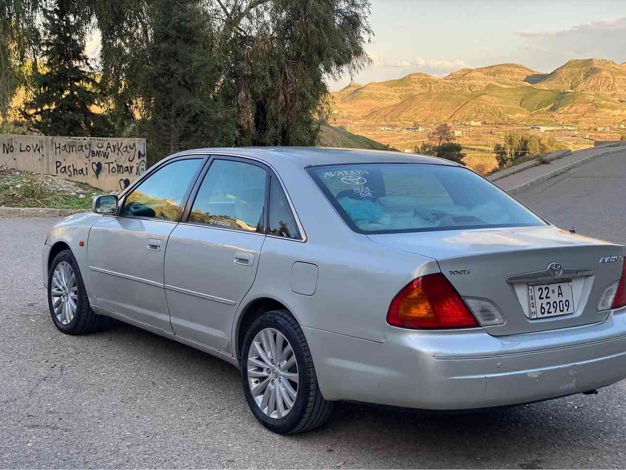 تۆیۆتا ئەڤەلۆن ٢٠٠١ خەلیجی
زۆر پاک و بێ کيشەیە هەموو گیانی ئیش دەکات گێڕو 
مەکینەی بەشرت بێ سەرف و بوخارە مەکینە ٣٠٠٠ ناو داخلی کرێمییە چوار تایە و ویلی لۆکی ٢٠١٣ی لەسەرە
سەنەوی و ژینگە و ڕەقەمی نوێیە تاکو ٩/٢٠٣١نوێیە بەناوی خۆمە ناوی لە حاسیبە نییە بەشەرت هەموو عیراقی پێ بگەڕێ 
نرخی ٦٩ گەڵا
شوێن تەق تەق
***********
*********** كويسينجاك, أربيل
