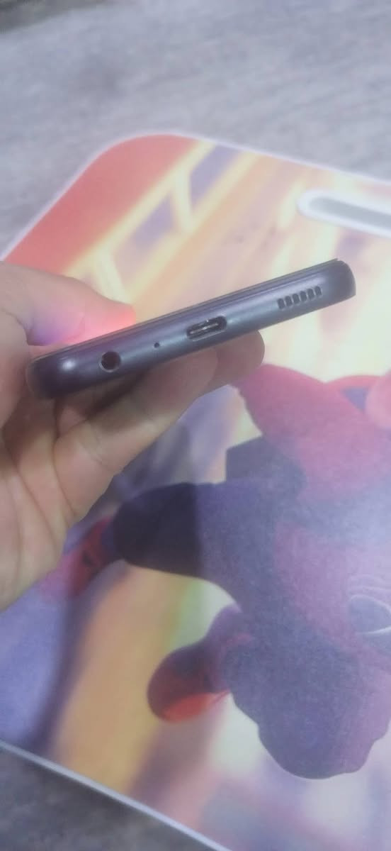 السلام عليكم...للبيع فقط ماراوس سامسونج a24
الذاكرة ١٢٨ الرام ٨
صوت استيريو دبل اسبيكر
ببجي ٦٠ فريم
جهاز نظيف بدون عطل
مبدل شاشه اصليه وزر التعلي والتنصي يشكل
السعر ١٠٠


**إذا كنت صاحب هذا الإعلان وتريد حذفه لأي سبب، رجاءا أرسل رسالة إلى الدعم الفني**