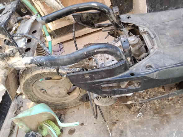 بوليس للبيع مكينه شغاله بيها صوت ابيع كوم حديد السعر 75 وبيها مجال للاتصال *********** شراي اتصل
