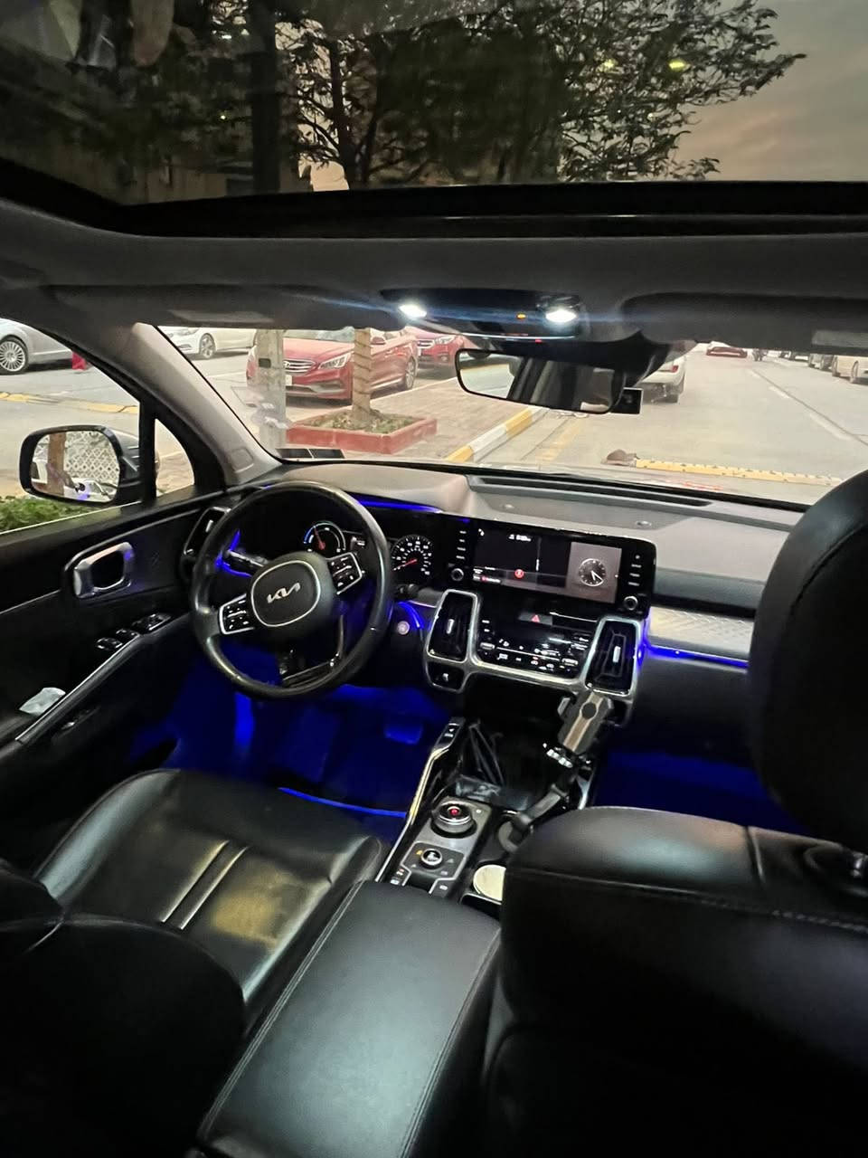 للبيع فقط
٢٦٥ ورقة  ٢٦،٥٠٠دولار 
                                                             بيها مجال ،

هايبرد بلك ان بلك ان بلك ان 
سورنتو sx 2022
صور الضرر منشورة
صبغ باب خلفي وجاملغ مع قص هلالة الجاملغ الخلفي
ايرباك بردة وكشن سايق راجع سيستم 
ماشية  ٤٢ الف ميل ٦٩ الف كم
سيارة ما تصرف عليها دينار

الاضافات
تظليل زجاج حراري شفاف
كامرا تسجيل حوادث ازدوم
ارضيات بلادية
نانو سيراميك جديد
شاحن اصلي 
                                                                 هووك خلفي 

مكاني مجمع الايادي بسكولاته بغداد
***********
