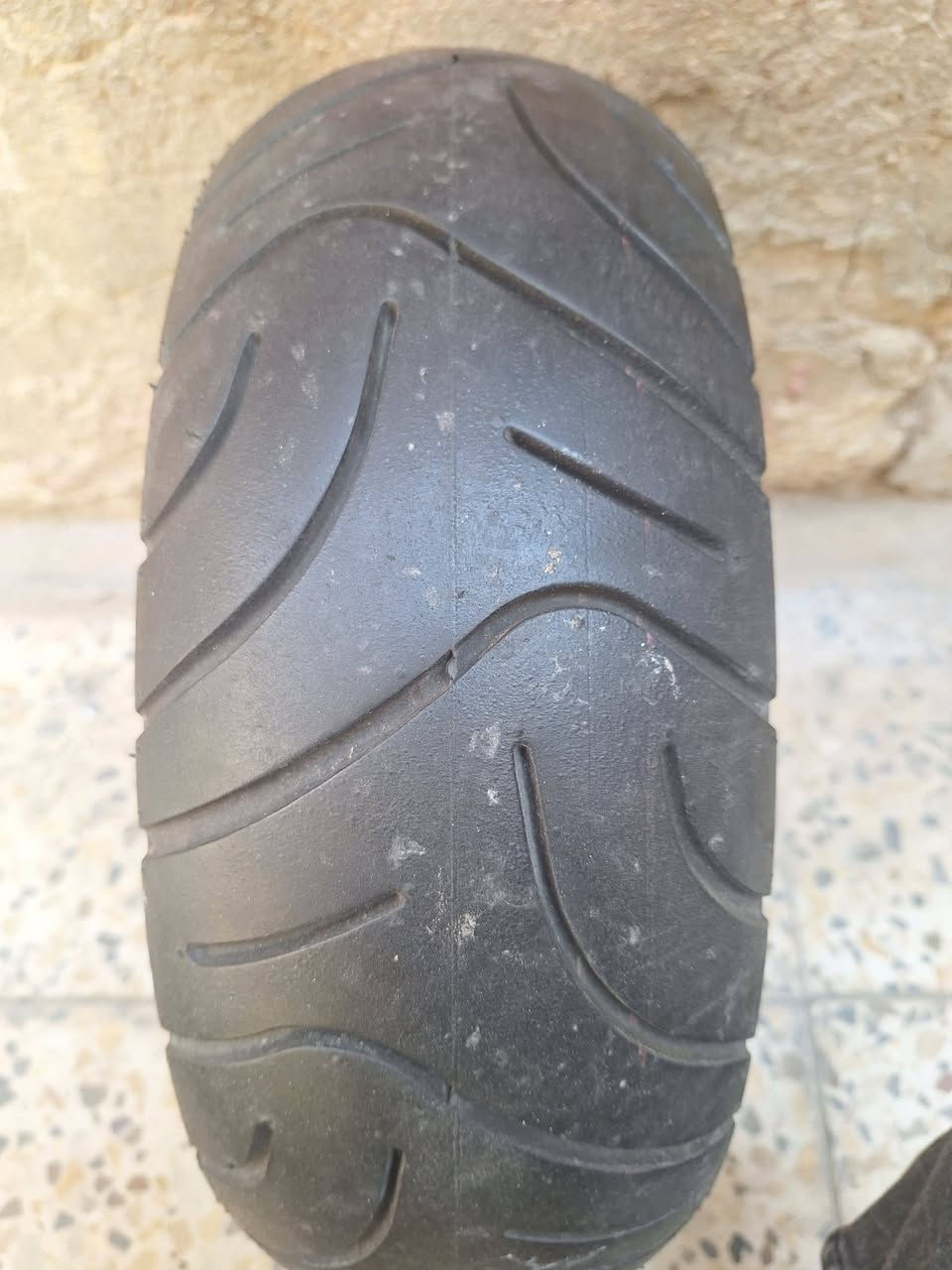 تاير كامكو بالة حجم ١٣٠ /٦٠/١٣ السعر  ٣٠ الف يوجد توصيل للإستفسار


**إذا كنت صاحب هذا الإعلان وتريد حذفه لأي سبب، رجاءا أرسل رسالة إلى الدعم الفني**