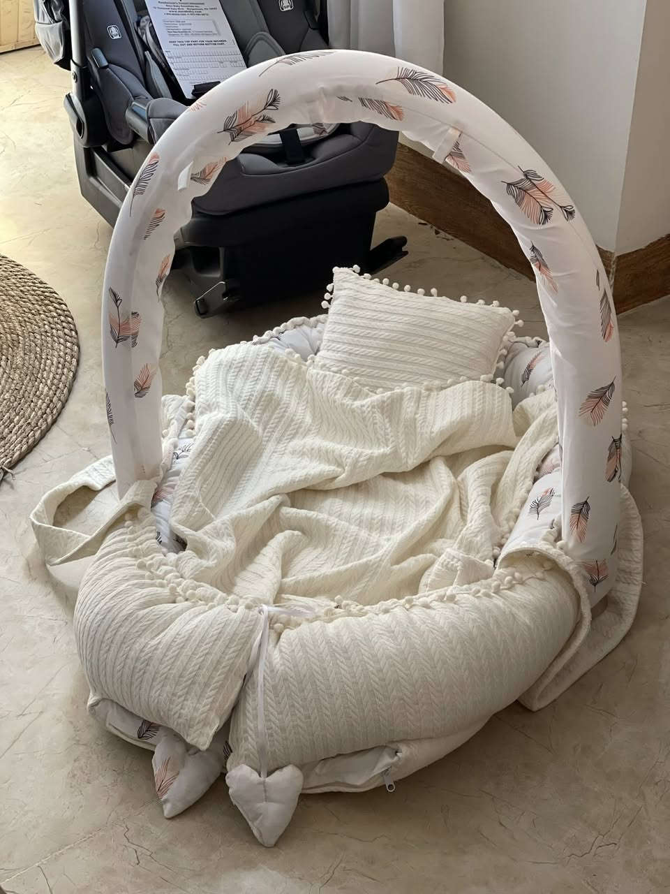 منام طفل للبيع استخدام قليل نظيف جداً وياه مخده وبطانيه وتول  وبيه سحاب ينفتح وينغسل بكل سهوله وينگلب عل وجهين  
سعر الشراء ٦٠ الف سعر البيع ٤٠ الف 
المكان اربيل


**إذا كنت صاحب هذا الإعلان وتريد حذفه لأي سبب، رجاءا أرسل رسالة إلى الدعم الفني**