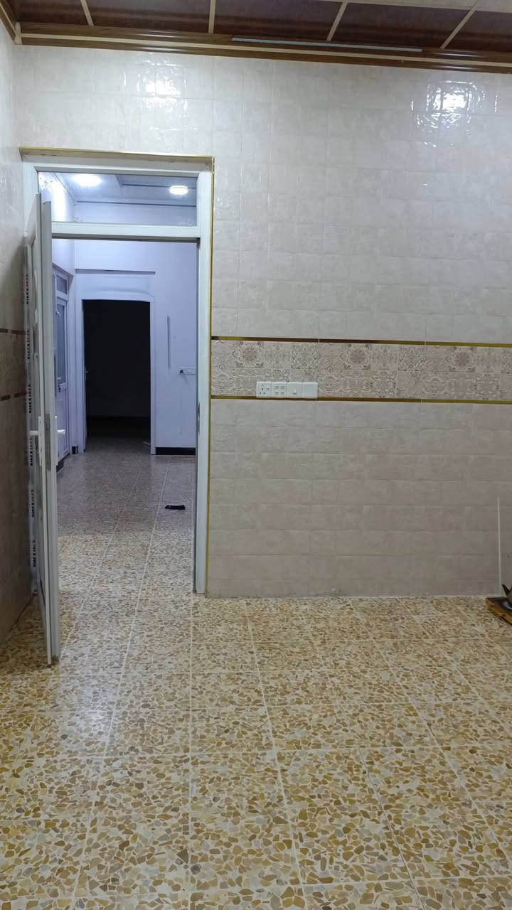 دار للايجار يارمجه الغربية بالقرب من مدرسة
 يارمجه للبنين مساحة الدار 120 متر طابقين 
 غرفتين نوم هول2 حمام2 مطبخ استقبال 
للاستفسار الاتصال على الرقم 
 ***********
