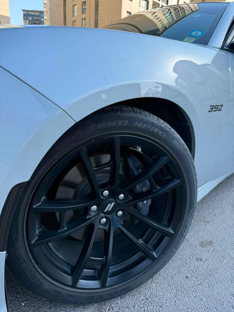 جارجر  دايتونا 2023  ‏ اخر اصدار

(Last Call / Daytona)

المحرك : 6.4L/8V

الحالة :  قطعتين صبغ جاملغ خلفي جنطة 

 بدون ايرباك 

العداد : 14 الاف ميل 

مواصفات : DAYTONA 1/1

عدا فتحة 

اكسل قفل 3.9 SRT

لايتات زينون بلاد

رادارات جانبية

كشنات كنتارا كهرباء

كشنات ميموري خزن

شوتة رياضية بلاد مال دايتونا

فجوج برمبو 6 بستم 

كشنات تدفئة + تبريد + ستيرن هيتر

شفتات ستيرن + مودات رياضية بشاشة

شاشه كبير + حساسات وكاميرا

السيارة كلها مختمة Daytona

السياره كلشي بيها بلادي حجرها وتفاصيلها ستوك

السعر / 259$ وبيها مجال وماكو دايتونا 23 بهيج سعر 

رقم بغداد انكليزي هزه وسنويه جديده  مكاني 
حي جهاد
باسمي 

***********واتساب
