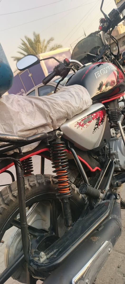 بوكسر للبيع 2023
العنوان بغداد مدينه الصدر 

تجفيت شركه  دراجه ما ناقصه شي شغل واطلع 

دراجه خير من الله 

سعر 2200 وبيهه مجال 

*********** بي واتساب
