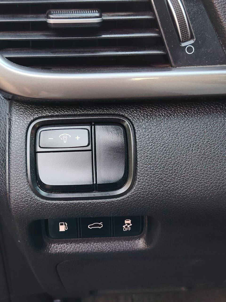 كيا اوبتيما 2018 وارد امريكي حادث بسيط مثبت بالصور بيها ملاحظات بسيطه اربيل بأسمي لغيه 2030 مكان السياره في الديوانيه السعر المطلوب  127. وبي مجال  متوفر بس اتصال ع الخط
***********
