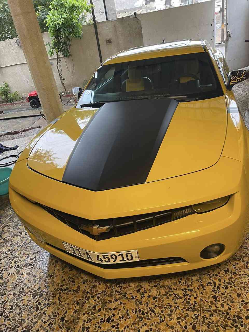 تحيه طيبه للبيع كمارو موديل 2010 فول فول مكينه ٦ كير اوتو مكينه جديده مشدوده رقم بغداد سنويه لل٣٠ هزه جديده نقصها بس صدر نص عمر وارد أمريكي ضربه جاملغ خلفي وبلعراق حزام صبغ مكاني بغداد علخدمي مال مطار رقمي *********** سعر 75 ورقه بيع فقط بدون مراوس وشكرا
