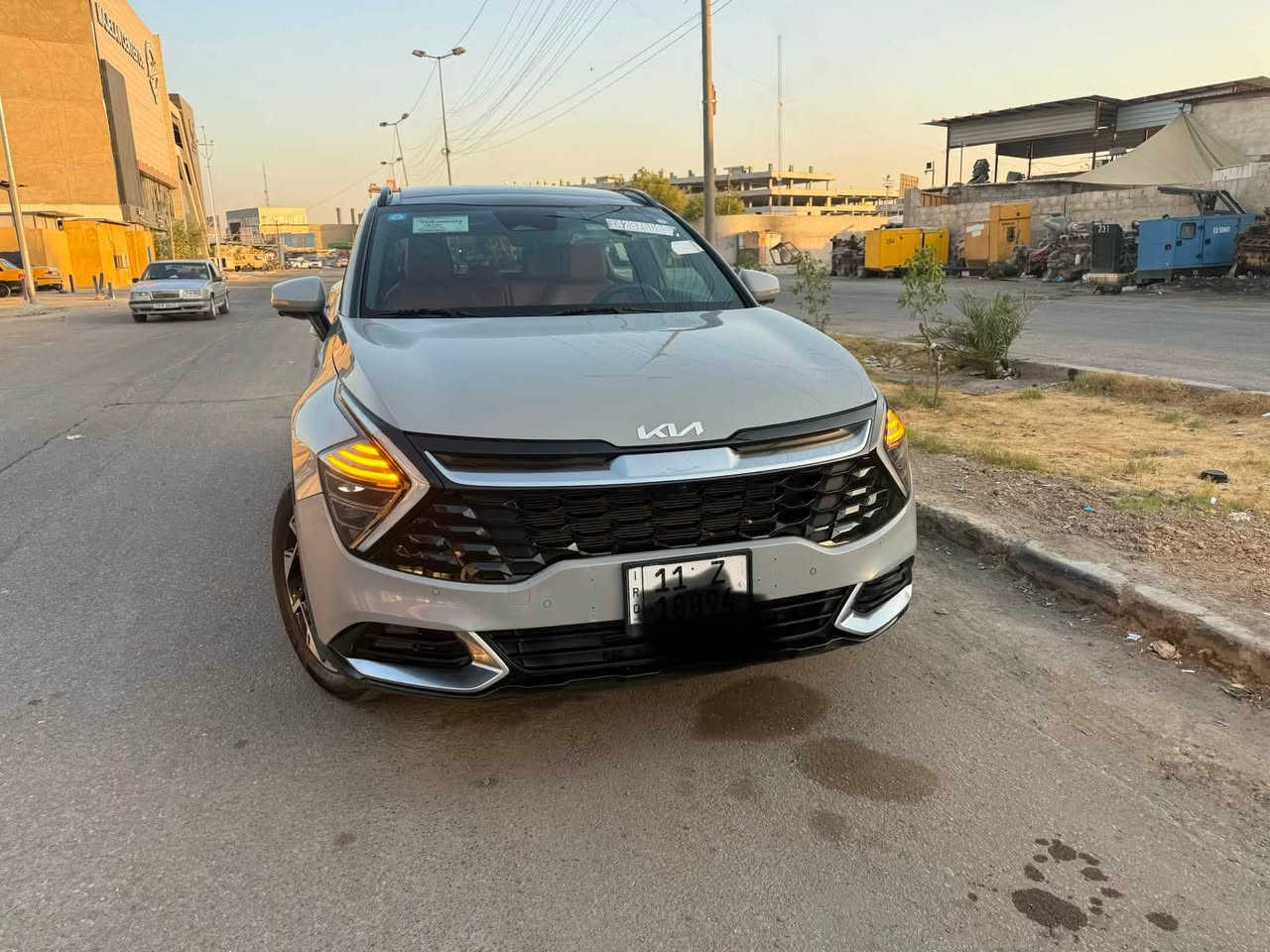 كيا سبورتج اس اكس برستيج ٢٠٢٤
Kia Sportage SX Presige 2024
السياره فول مواصفات حادثها بارد فقط جاملغ امامي بدون ايرباك السعر ( 223)
المواصفات
تحكم ستيرن
رادار امامي
حساسات امامي خلفي
كامره ٣٦٠ درجه
اوتو ستوب
كشنات كهرباء
ذاكره خزن ميموري
تدفئه تبريد كشنات امامي
بانوراما
تحديد مسار
قفل سرعه
جنطه كهرباء
نقطه عمياء
فور ويل
المحرك 2500
بعد بيها مواصفات
سيارة جديدة ما شاء لله
السيارة مرقمة بغداد على ذوي الشهداء باسمي  بعد سنه تتحول باسمك تحب وكالة عامة العنوان بغداد
للاتصال ***********
