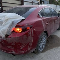 للبيع بسعر مناسب  Mazda 3 preferred 2023  اعلى مواصفات تجي بالتنفس الط...