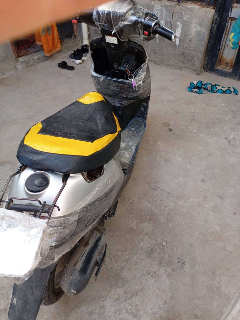 بطه للبيع ٢٠٠٣ مناقصها شي مكينه حلوه باتري سلف هندر هورن الدراجه حلوه وين متريد روح بيها ٣٥٠ عارضها وبيها مجال مكاني كربلاء حي العامل ل استفسار أكثر اتصل ***********
