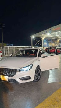للبيع Mg 6 COM 2021 ماشية 47000km  07819663555