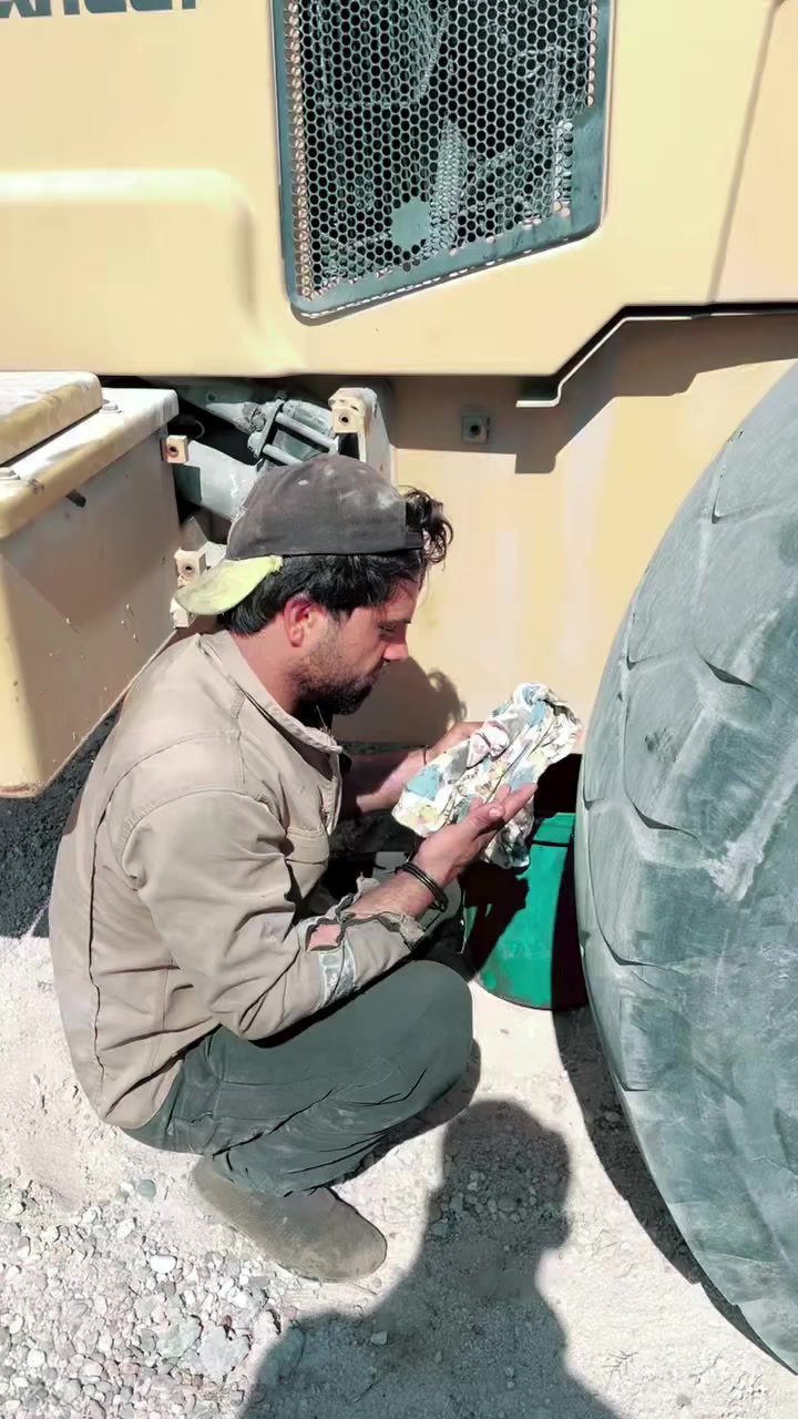 ‏شفل الأمريكي قطر 938 حجمه ما تبعين فلو مي


**إذا كنت صاحب هذا الإعلان وتريد حذفه لأي سبب، رجاءا أرسل رسالة إلى الدعم الفني**