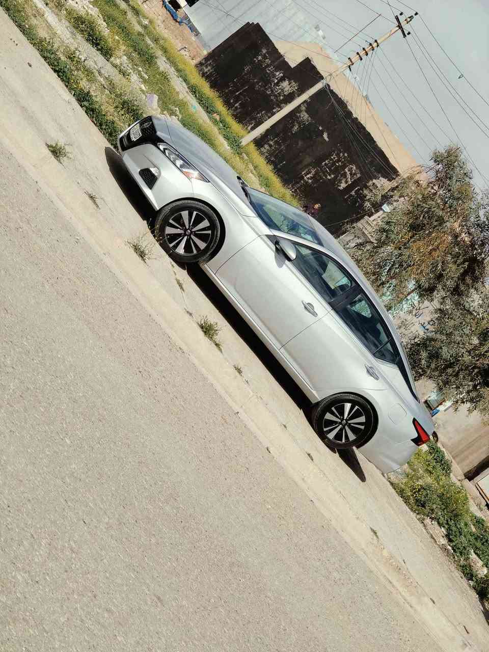 سلام عليكم اخوان نيسان التيما موديل 2022 sv  سيارة كلش نضيفة ضربته جاملغ سكن امبدل بلادي نفس اللون 4 طايرات جديدة اصلي ماشية 63الف كيلو بي كوبون بانزين   ***********  خابر تشلع عيوني بي واتساب الرقم مكان كركوك قضاء داقوق دكوك, كركوك
