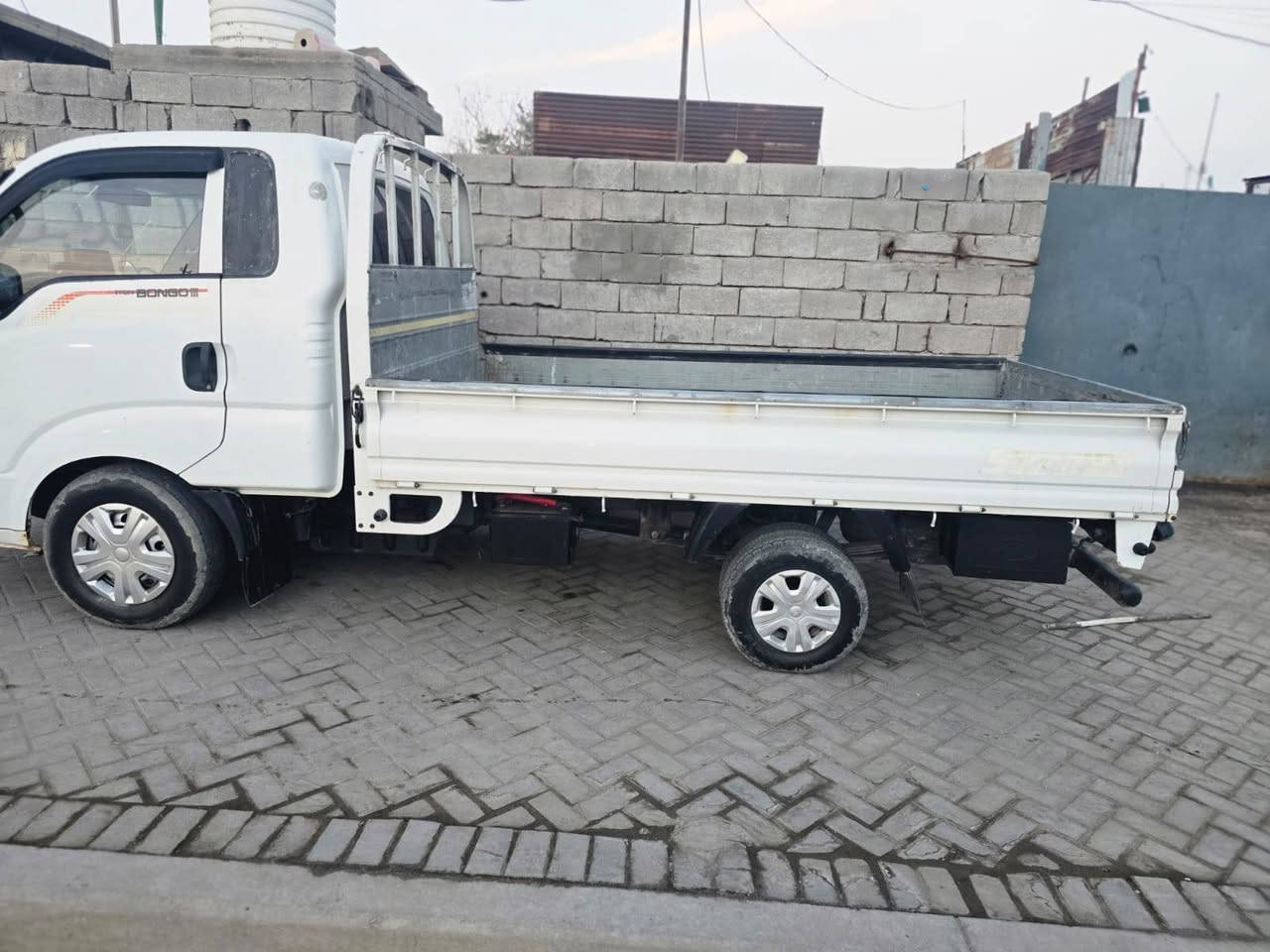 السلام عليكم كيه حمل مسكر 2016 رقم بغداد راعيه موجود شرط تحويل ***********
