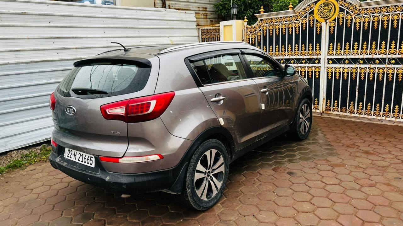 سعر بلاش
اقرأ التفاصيل كامله غير متواجدين عالفيس الشراي يتصل 
السلام عليكم ‏ *********** ‏
سبورتج موديل 2012خليجي محرك 2400 فول مواصفات كشن جلد قماره بنوراما كشن كهرباء وبعد بيهه هواي مواصفات كير محرك كفاله صدر جديد تخم تاير جديد 
سياره مناقصهه شي بأسمي تحويل ثاني يوم رقم اربيل الججديد هزه جديده مكاني بغداد المدائن قرب مجمع بسمايه السكني السونار مرفق بالمنشور بيهه قطعتين 
صبغ بدون دواخل سعر السياره بلاش وبالعافيه ع ياخذهه 
السعر 129 قفل المدائن, بابل
