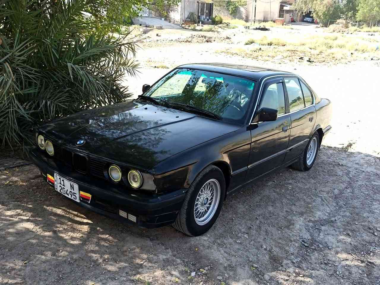 السلام عليكم
للبيع بي ئم 525 رقم بغداد الإنكليزي  مشروع وطني بسمي
كير ومحرك مكفولات صدر جديد سياره خير من الله
 السياره مصبوغة عام جديد 
الرقم ***********
