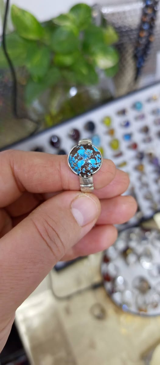 خاتم من الفيروز النيشابوري الرضوي فضه عيار 925 قطعه راقيه وثقيله للاستفسار التواصل ع


**إذا كنت صاحب هذا الإعلان وتريد حذفه لأي سبب، رجاءا أرسل رسالة إلى الدعم الفني**