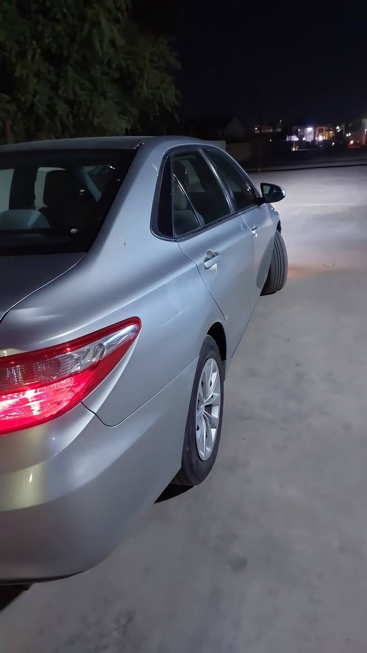 السلام عليكم
السلام عليكم
گامري 2017 LE 

ماشيه 140 

رقم سليمانية دولي الجديد بأسمي سنويه هزه جديده

شـرط التحويل والغرامات ..

محرك ٢٥٠٠ // ٤ سلندر شـرط ع شركه .. كير شرط

السياره بيها نص بونيد وا جاملغ وا باب السكن رش 

 .. تحكم استيرن .. داخل لونين ..  مثبت سرعه 

تايرات جدد .. صدر ع شركه .. تبريد ثلج 

السعر ١٣٥ $

المكان : كركوك

رقم ***********

( اعتذر عن الاقساط والوعده )
