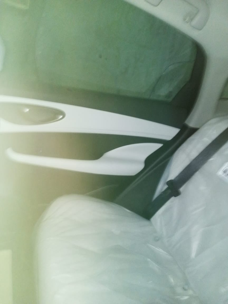 شباب / السعر ١٨ و ٣٠٠ ألف
بي واي دي سيل 5 للبيع ( بسبب ظروف ) ماشية ١١٨٦ كم زيرو ورقمتها على ايدي مكفولة كفالة عامة، ارضيتها جلد سويتها بلون الباب والدشبول وارضيات جلد وارضية للصندوق 
مكان السيارة بغداد الكرادة 
الخاص مفتوح 
الاتصال 
***********
