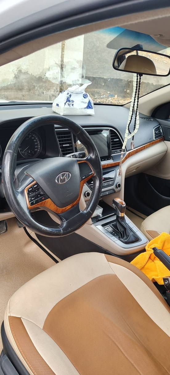 السلام عليكم
النترا ٢٠١٨ خليجي كفالة عامه 
فول مواصفات ماعدا البصمة 
رقم بغداد النكليزي الجديد 
تحويل ثاني يوم مكاني واسط الكوت 
للبيع رقمي ***********
