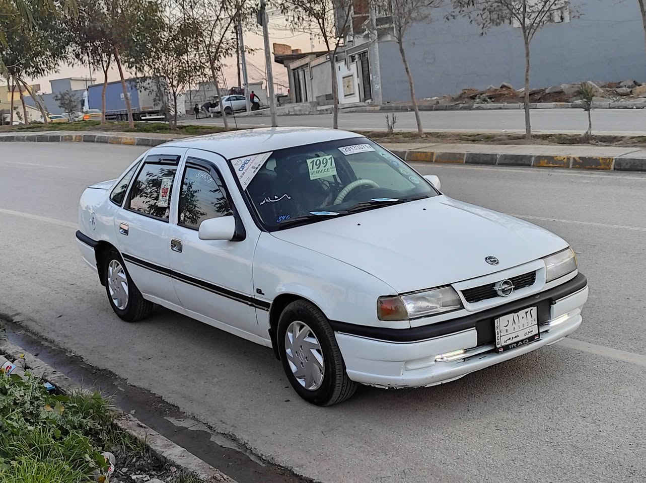 السلام عليكم 
اوبل فكترا 🚗 
موديل 1991
رقم نينوى الماني ✅
سنويه جديده لل 2028
 كاربون بانزين بيها ⛽ 
شرط التحويل اني الشرعي✋ 
محرك وكير شرط ✋ 
♦️كير عادي
♦️حجم 16 
♦️غرامات صفر 
♦️تواير جدد باتري جديد دينمو سلف بانكه كلو جديد ❓
السياره بيها بدنه مبدله فقط لامعجون ولاصبغ علئ وضع 
البلادي  فقط والكشر كدام العين 👀
# سياره حلـِۈه وجاهزه ماعايزها بس ستر •اللّـہ̣̥ مال جناي ✋ 
#الشراي يتصل ويدلل مايكون خاطرو الاطيب ☎️
المكان موصل الايمن حي النهروان 🚶‍♂️
#كورك *********** 📞
#كورك *********** 📞
