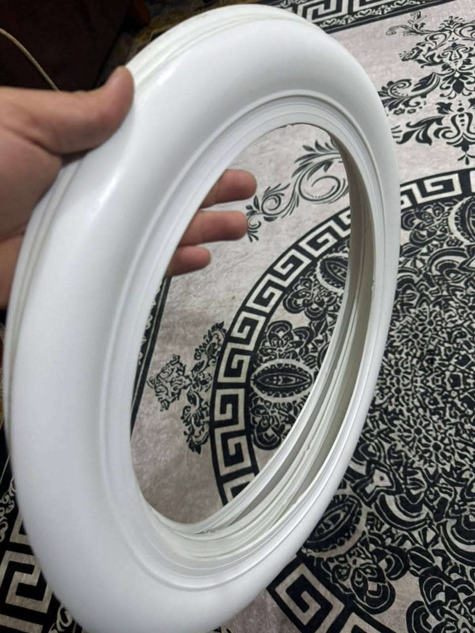 توفر إطار أبيض حجم١٣و١٤ و١٥ و١٦ وتوفر صندوق مال دبات للحجز ***********
