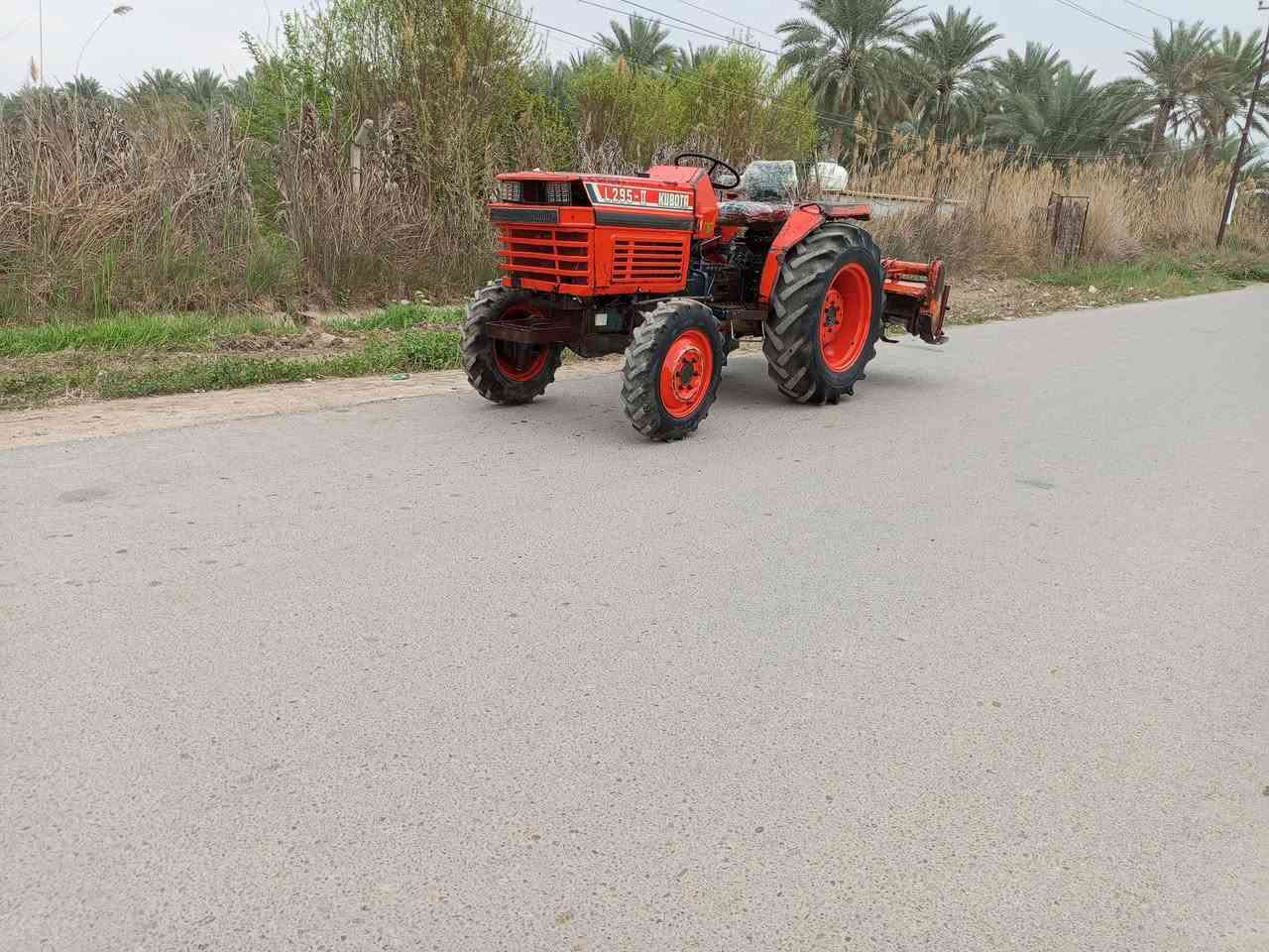 السلام عليكم للبيع مكينه كابؤتا بلاديه ياباني موديل 90ياباني 3بستم دبل اكسل بلادي مع رفاسه بلاديه كابؤتا مكان بغداد الاتصال على الرقم ***********
