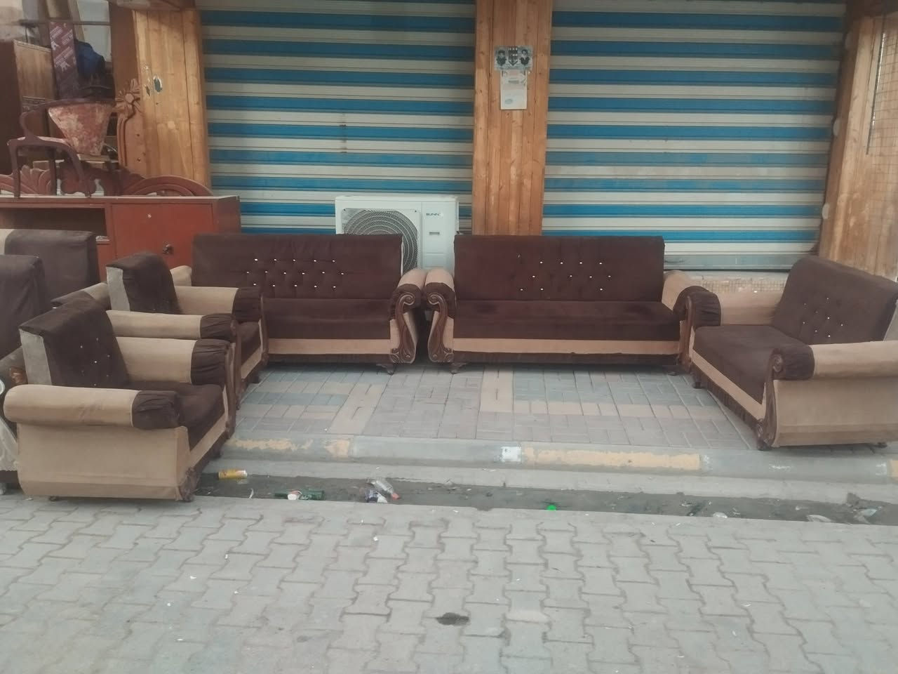 يالله
1 متوفر تخم 10 مقاعد نضيف اي ضرر مابي 
2 متوفر تخم ثاني تقريبا نفس اللون 8 مقاعد تسكام شغل درجه اولى 
بسعر اخو البلاش مناسبات جدا 
اهلا وسهلا بكم 
العنوان واسط نعمانيه شارع 13 مقابل بيت الحاج خيون 
للاستفسار مراسلة الصفحه او الاتصال 
*********** واتساب فقط 
***********
***********
