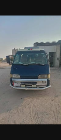 اسيا مديل 94 سنويه جديده  اريد مراوس  07823594731 شعندك نزل بالتعليقات